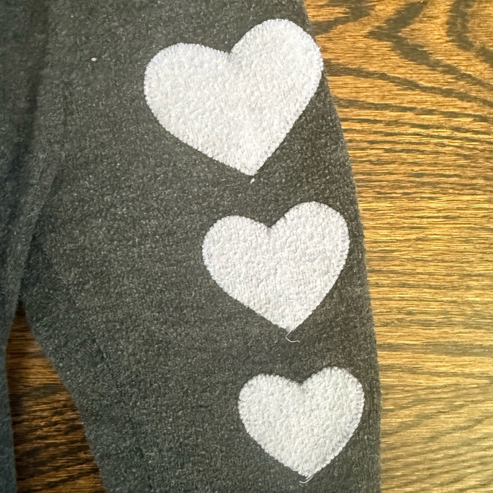 Random Hearts Baby Set - Picture 3 of 6